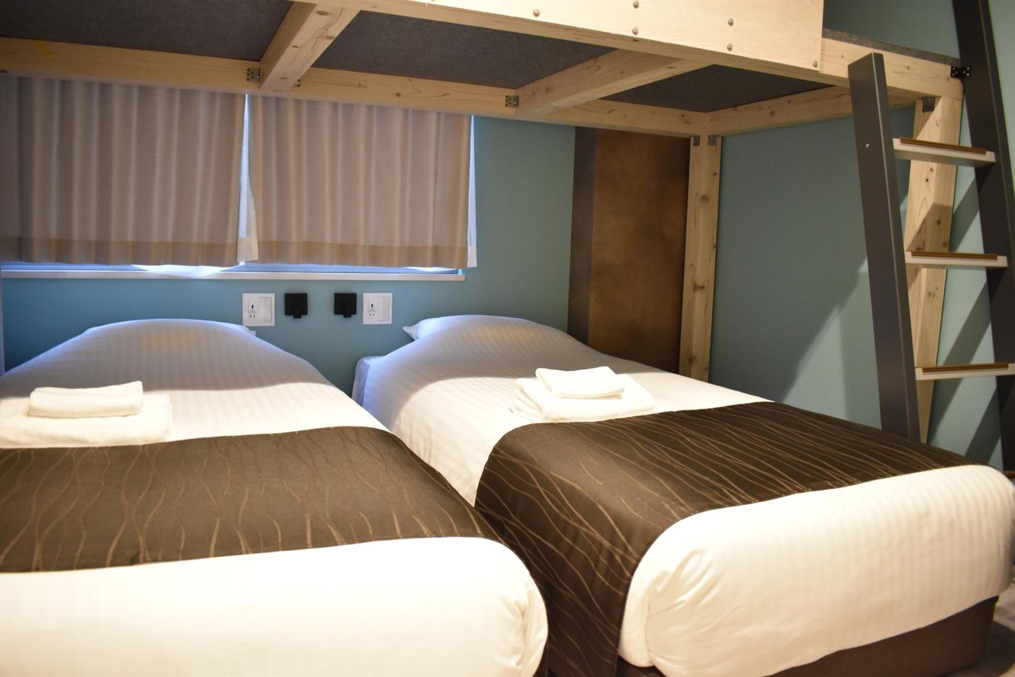 Wisma tamu Shinsaibashi House