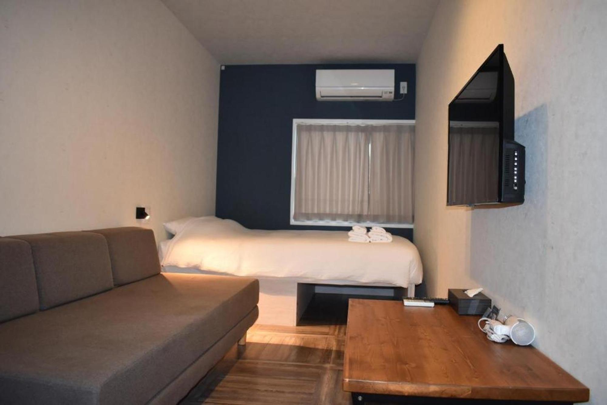 Wisma tamu Shinsaibashi House Osaka