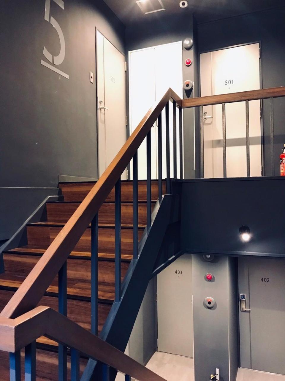 Wisma tamu Shinsaibashi House 3*